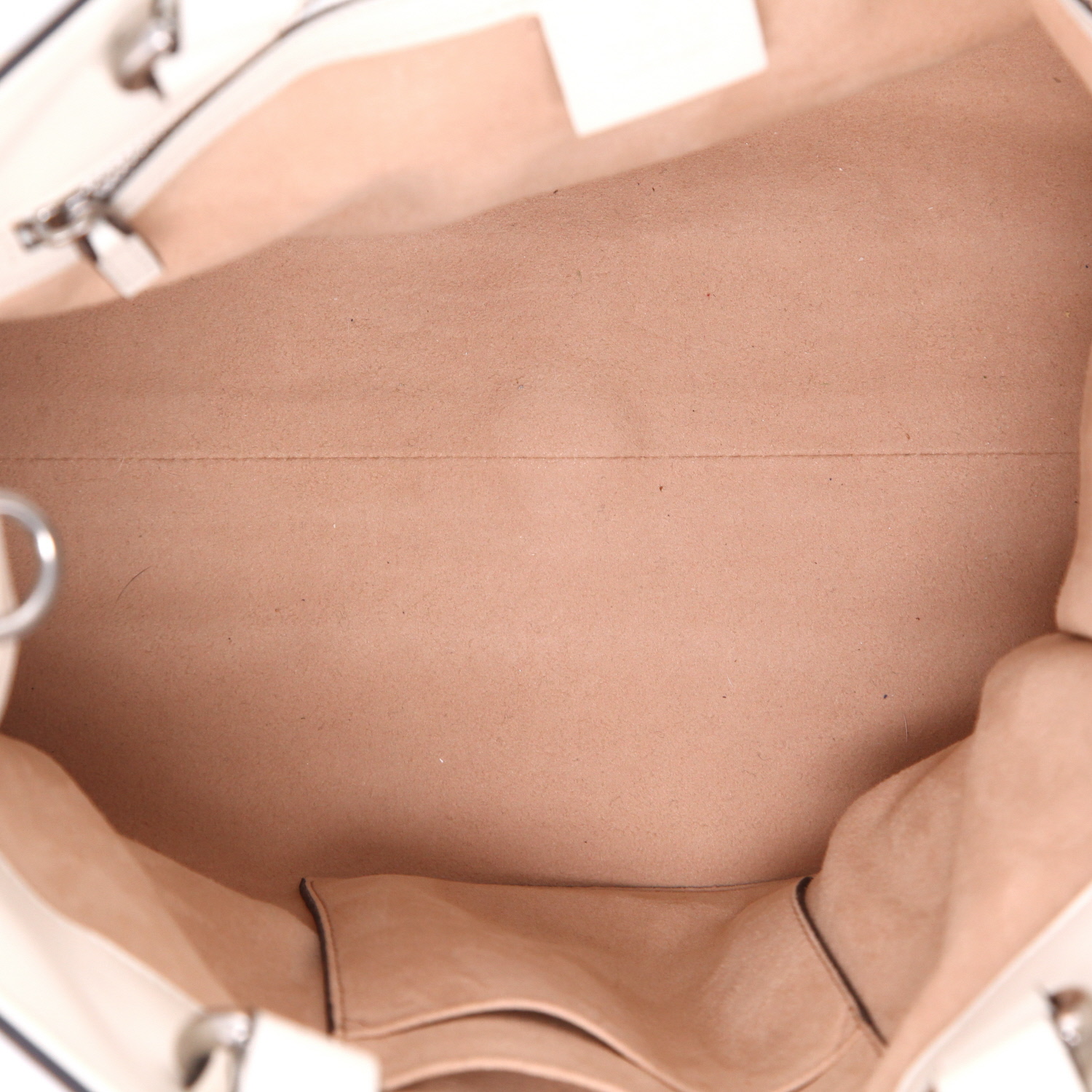 Gucci  Dionysus bag worn on the shoulder or carried in the hand  in white leather - Detail D3