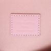 Bolso bandolera Louis Vuitton  Félicie en charol Monogram rosa - Detail D2 thumbnail