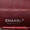 Bolso de mano Chanel 2.55 en cuero acolchado negro - Detail D2 thumbnail