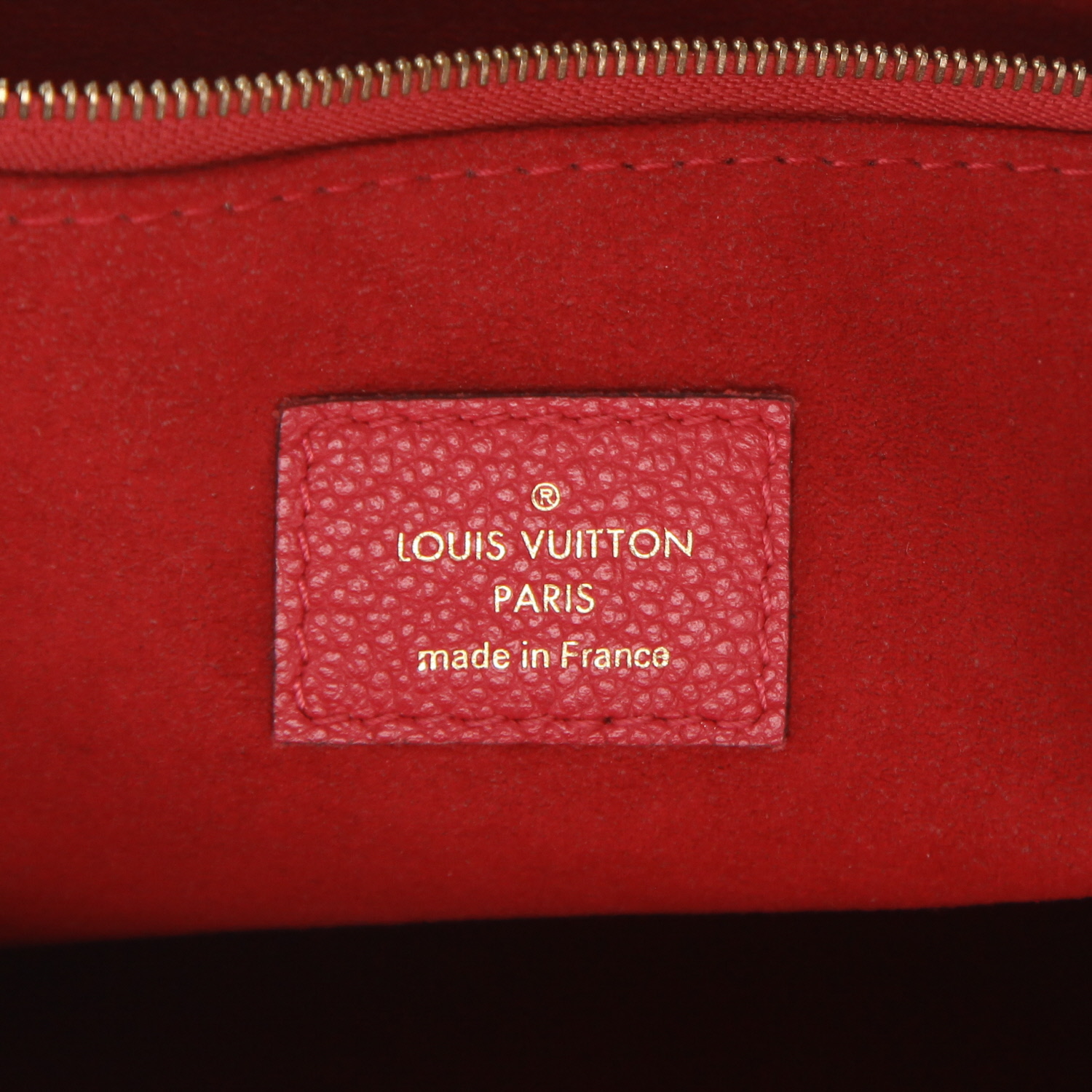 Louis Vuitton  Saint Germain shoulder bag  in red empreinte monogram leather - Detail D2