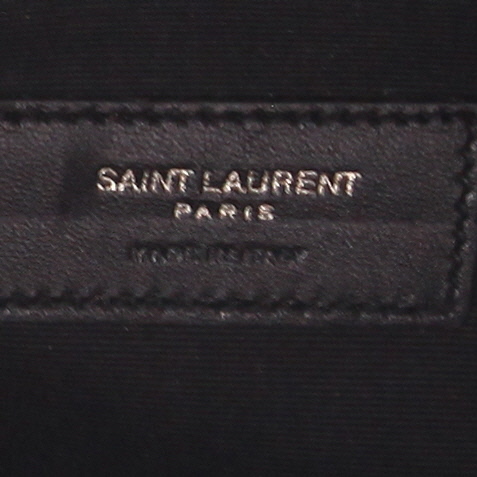 Bolsito de mano Saint Laurent   en cuero negro - Detail D2