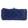 Chanel  Mini Carré handbag  in blue patent quilted leather - Detail D1 thumbnail