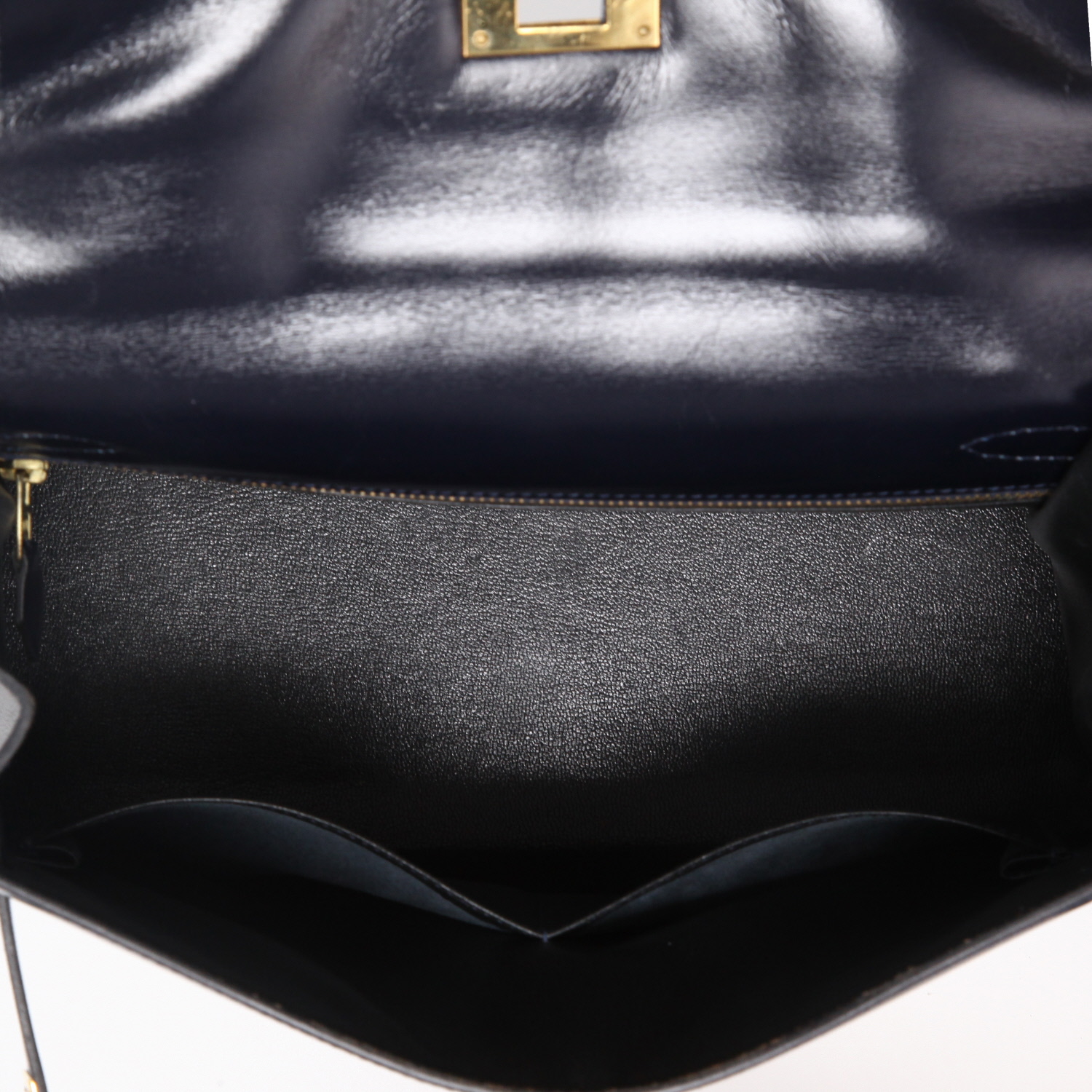 Hermès  Kelly 28 cm handbag  in navy blue box leather - Detail D3