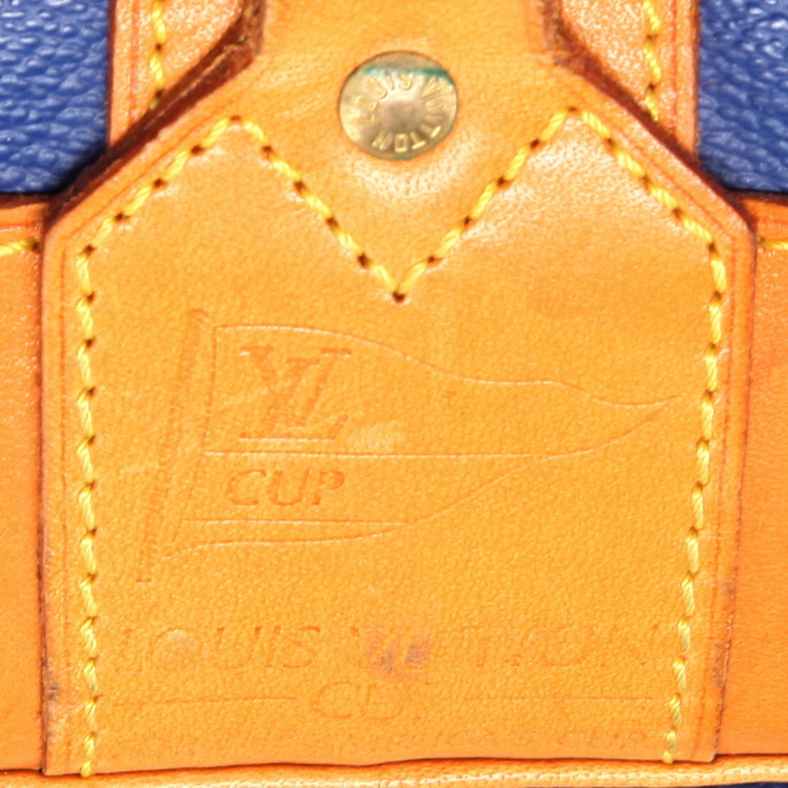 Louis Vuitton  America's Cup travel bag  in blue monogram canvas  and natural leather - Detail D2