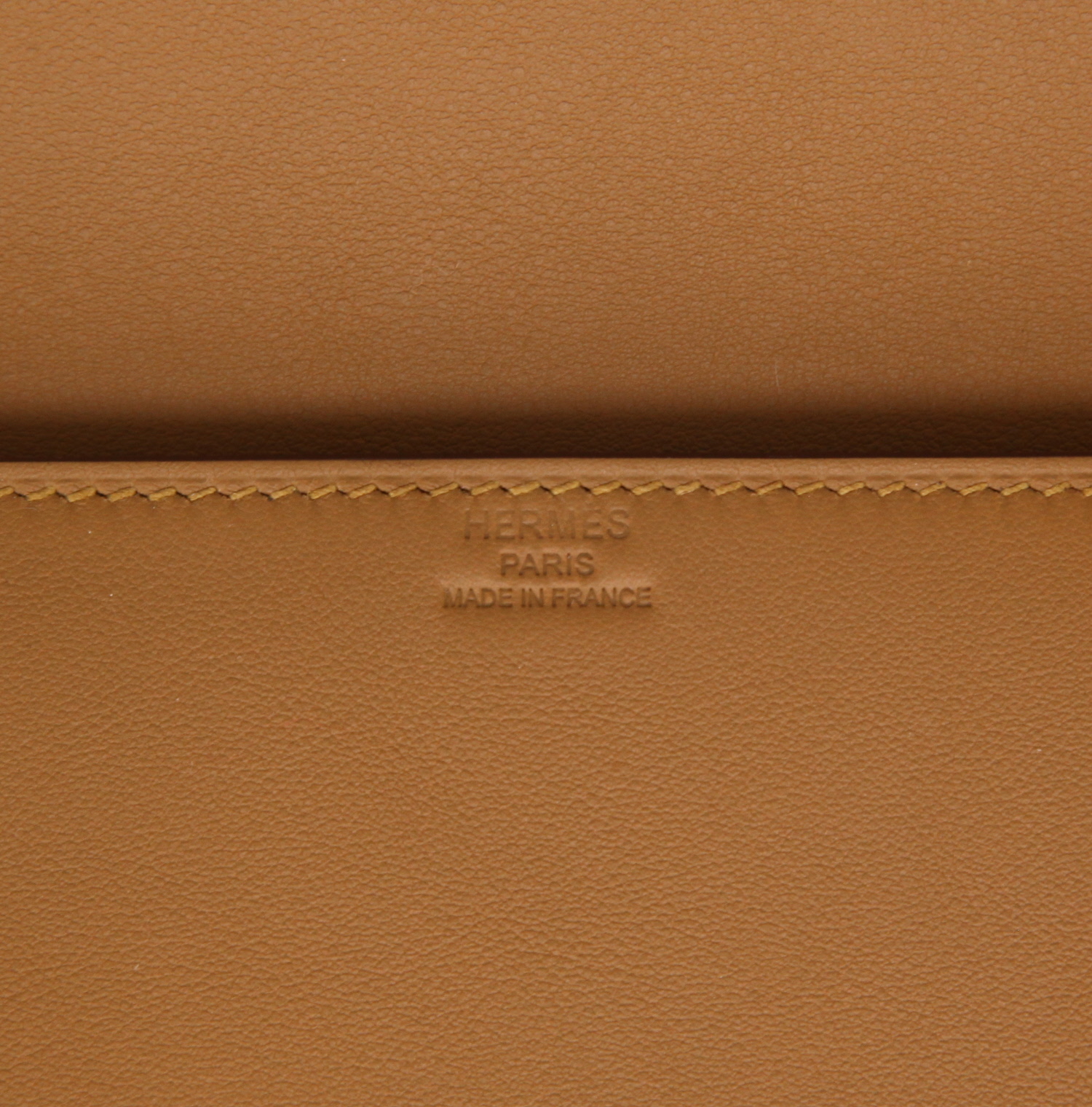 Hermès  Shadow pouch  in Biscuit Swift leather - Detail D2