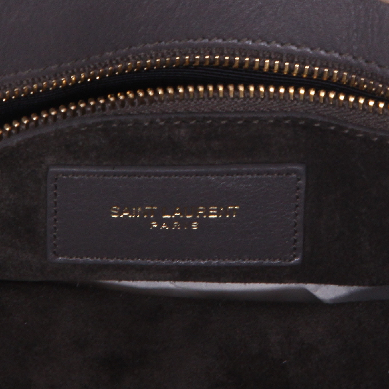 Sac à main Saint Laurent  Sac de jour en cuir gris - Detail D2