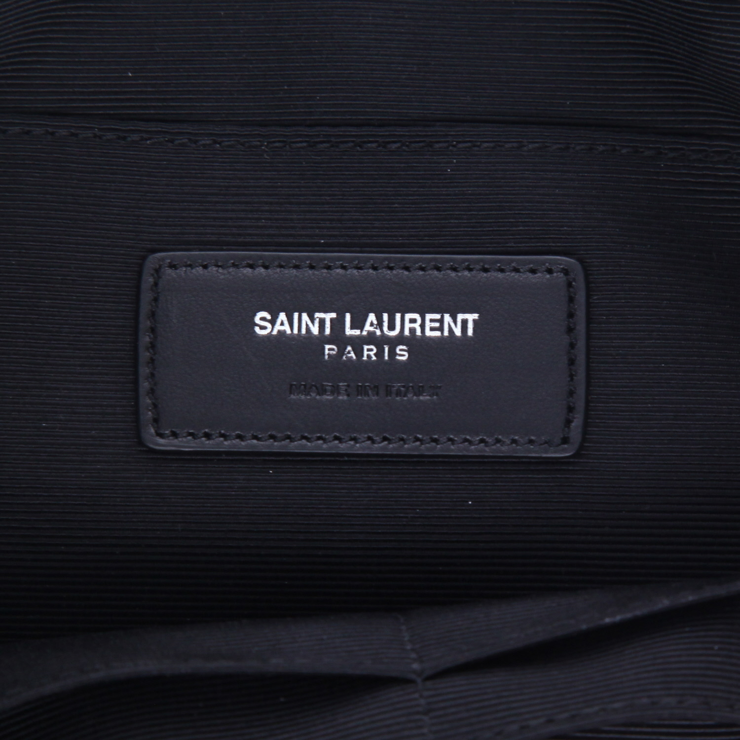 Saint Laurent   pouch  in black leather - Detail D2
