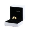 Sortija Chanel Coco Crush modelo grande de oro amarillo - Detail D3 thumbnail