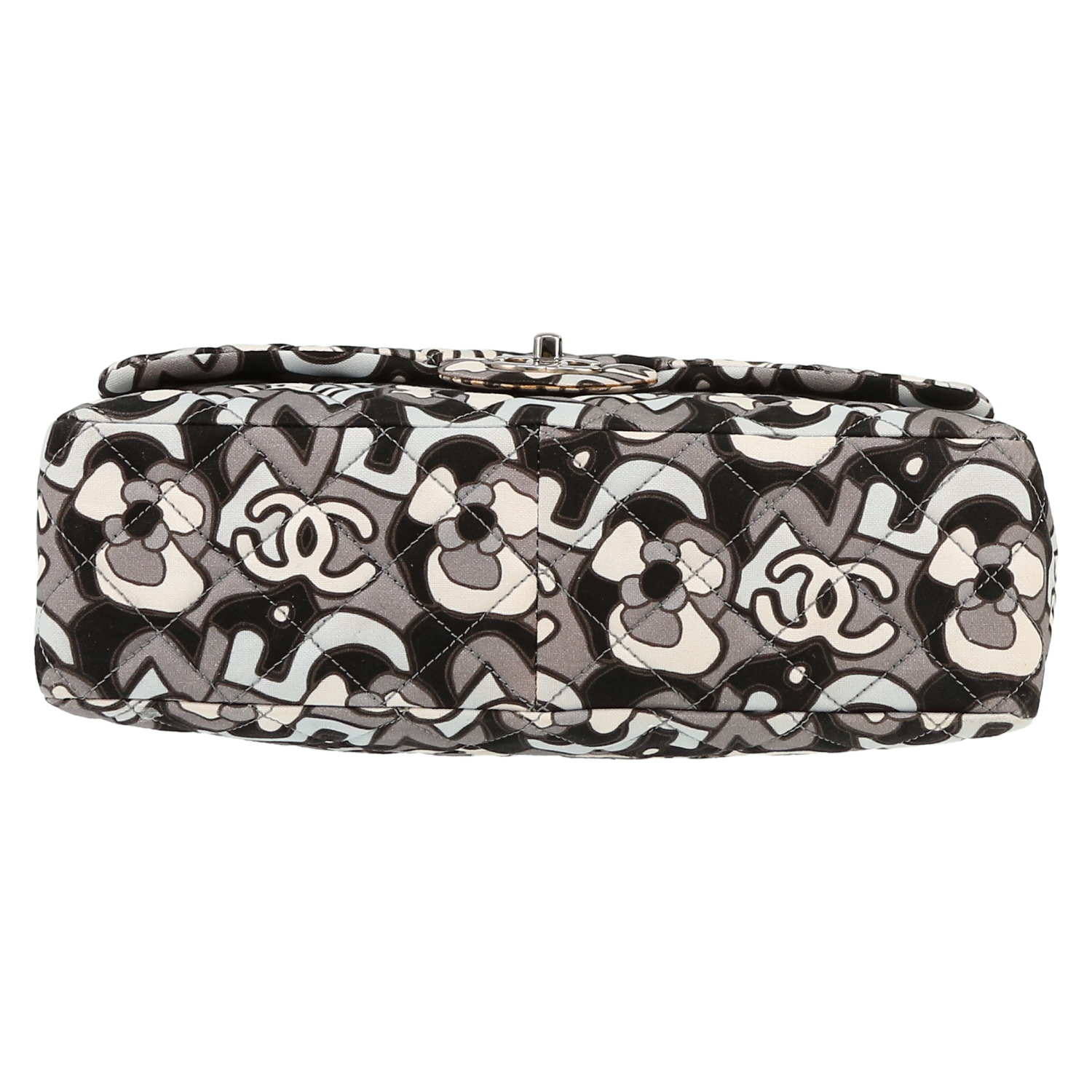 Sac à main Chanel  Timeless en toile matelassée grise - Detail D1