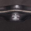 Bolso de mano Louis Vuitton   en cuero Epi negro - Detail D2 thumbnail