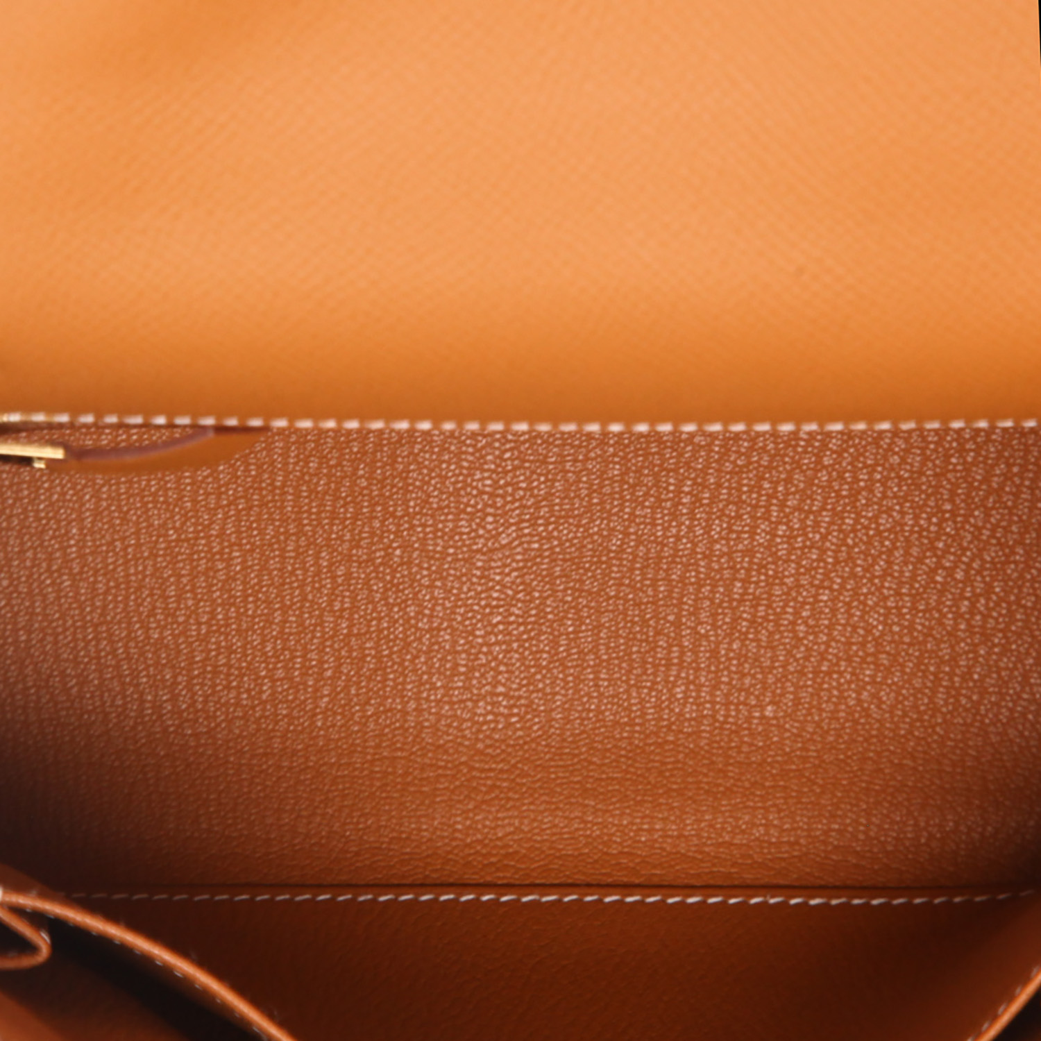 Sac à main Hermès  Kelly 25 cm en cuir epsom gold - Detail D3