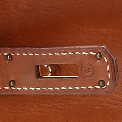 Bolso de mano Hermès  Haut à Courroies en cuero Barenia color oro y lona beige - Detail D4