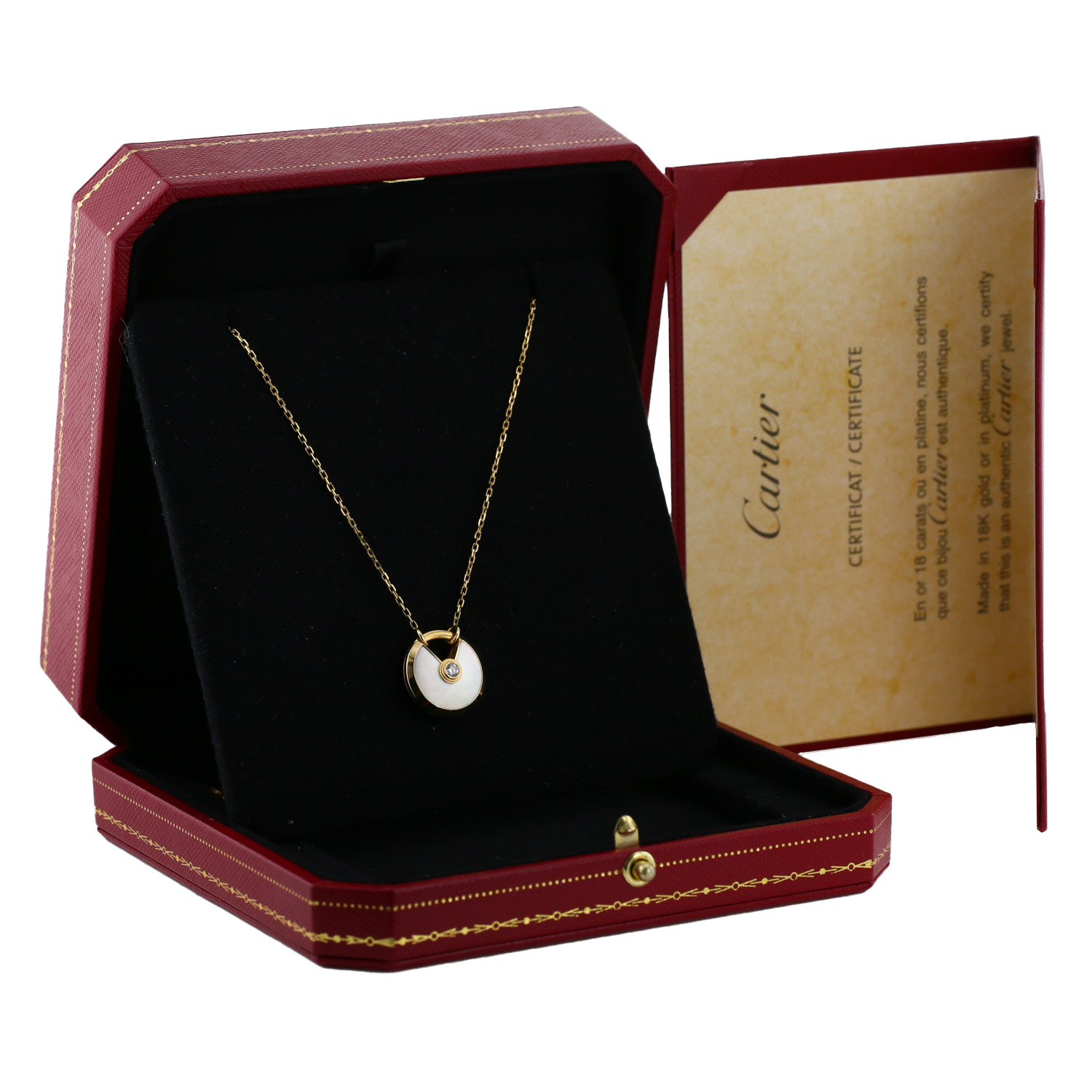 Cartier Amulette small model necklace in yellow gold, mother of pearl and diamond - Detail D2