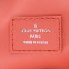 Mochila Louis Vuitton  Editions Limitées en cuero y cuero verde - Detail D2 thumbnail
