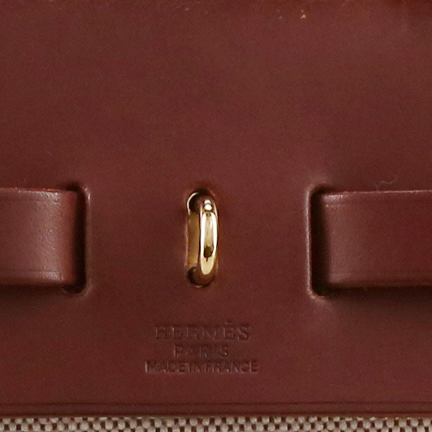 Hermès  Herbag shoulder bag  in beige canvas  and brown Hunter cowhide - Detail D2