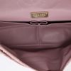 Bolso de mano Chanel  Timeless Jumbo en piel de pitón rosa - Detail D3 thumbnail