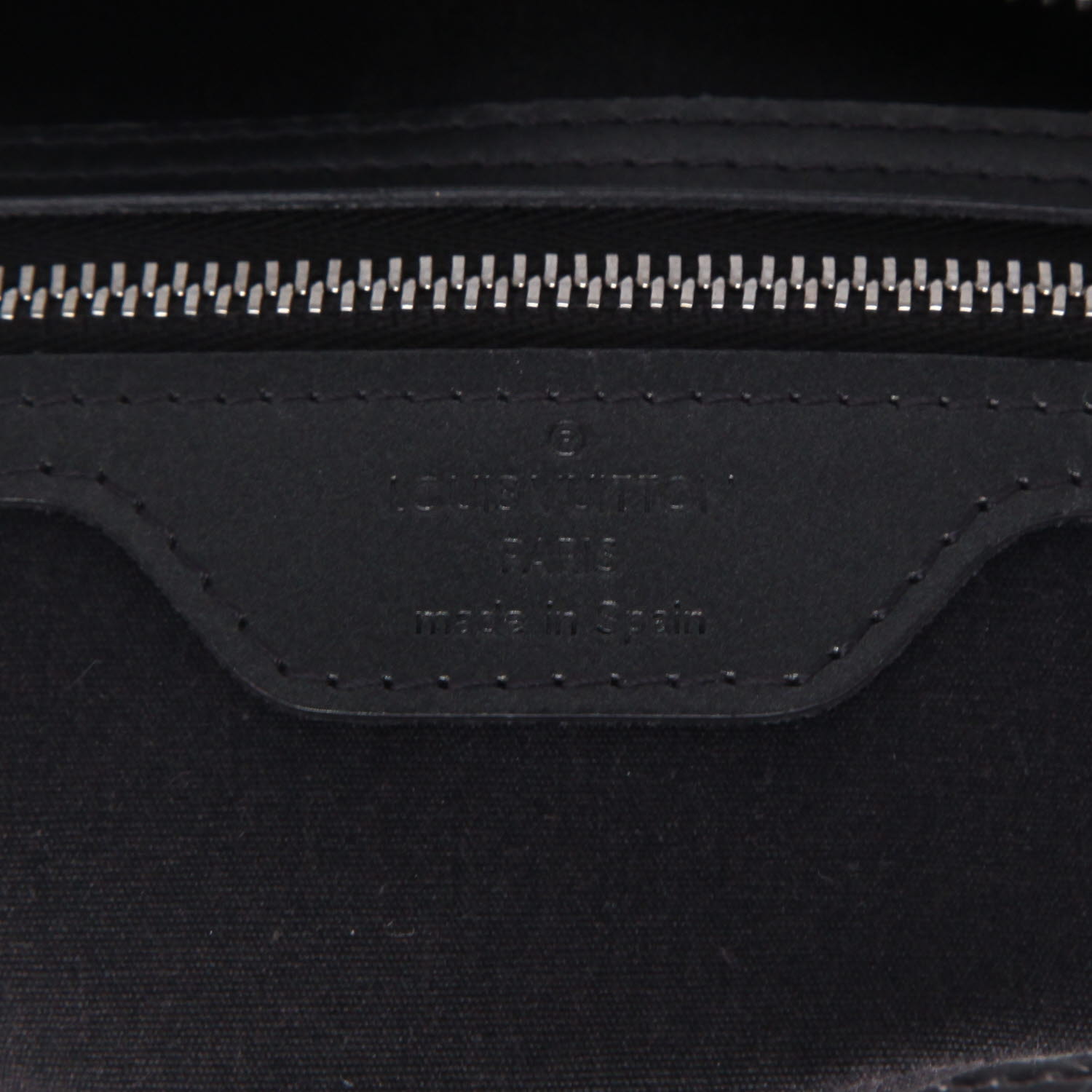 Sac à main Louis Vuitton  Stockton en cuir monogram empreinte gris - Detail D2