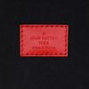 Borsa a tracolla Louis Vuitton  Cannes in pelle verniciata monogram rossa - Detail D2 thumbnail