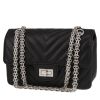Chanel 2.55 mini  handbag  in black chevron quilted leather - 00pp thumbnail