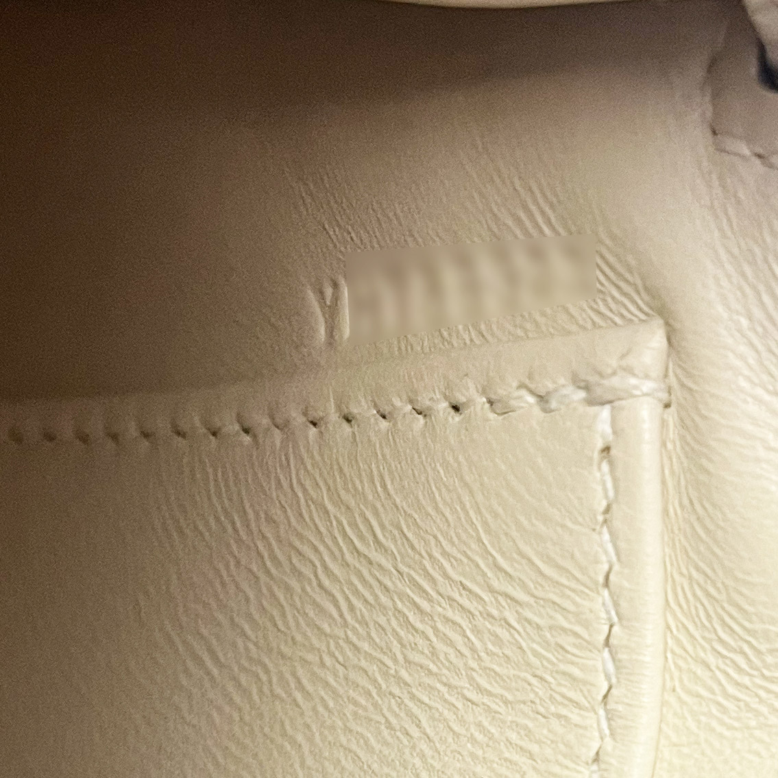 Hermès  Kelly 20 cm shoulder bag  in Craie epsom leather - Detail D4