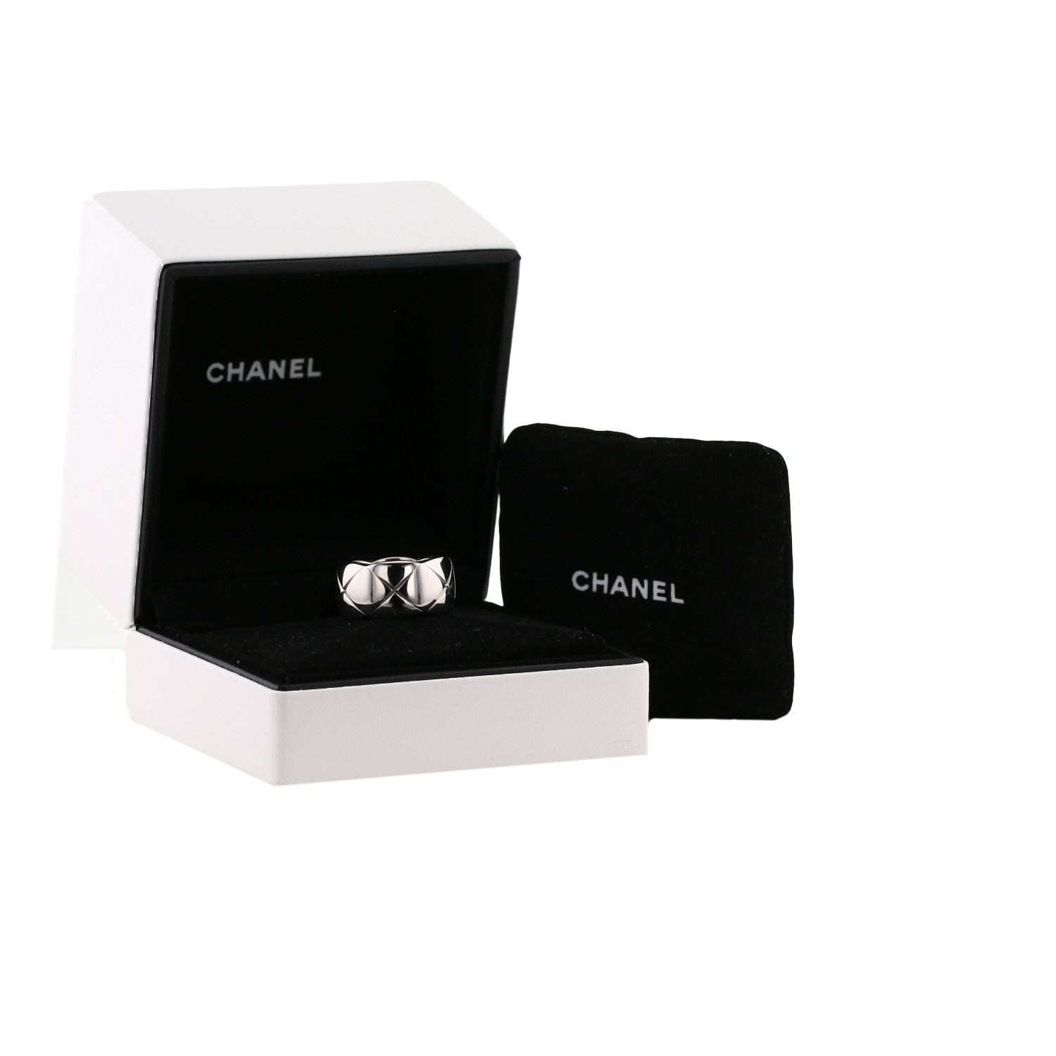 Chanel Coco Crush large model ring in white gold - Detail D2