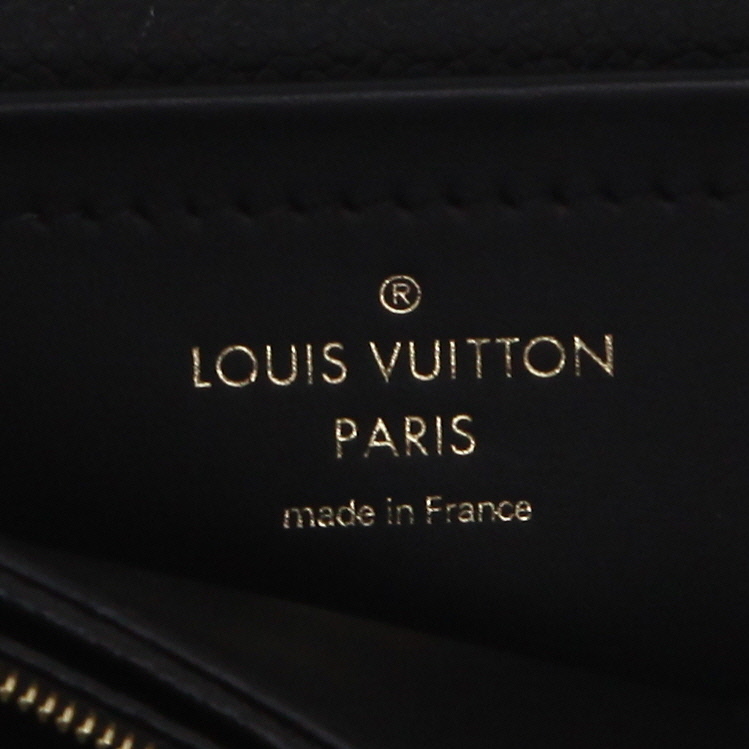 Sac bandoulière Louis Vuitton  Marceau en cuir monogram empreinte noir - Detail D2