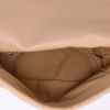 Bolso bandolera Chanel  19 en cuero acolchado beige - Detail D3 thumbnail