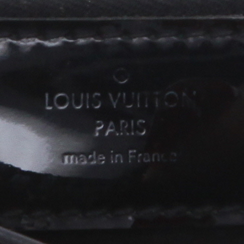 Louis Vuitton  Sévigné handbag  in black patent epi leather - Detail D2