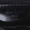 Louis Vuitton  Sévigné handbag  in black patent epi leather - Detail D2 thumbnail
