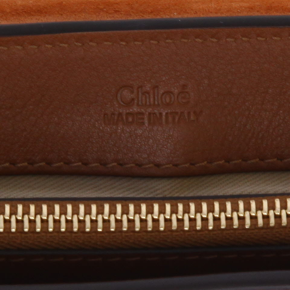 Bolso bandolera Chloé  Faye en cuero color oro - Detail D2