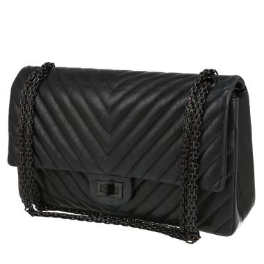 Bolso bandolera Chanel 2.55 en cuero acolchado con motivos de espigas negro