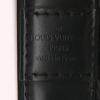 Sac à main Louis Vuitton  Alma petit modèle  en cuir épi verni noir - Detail D2 thumbnail
