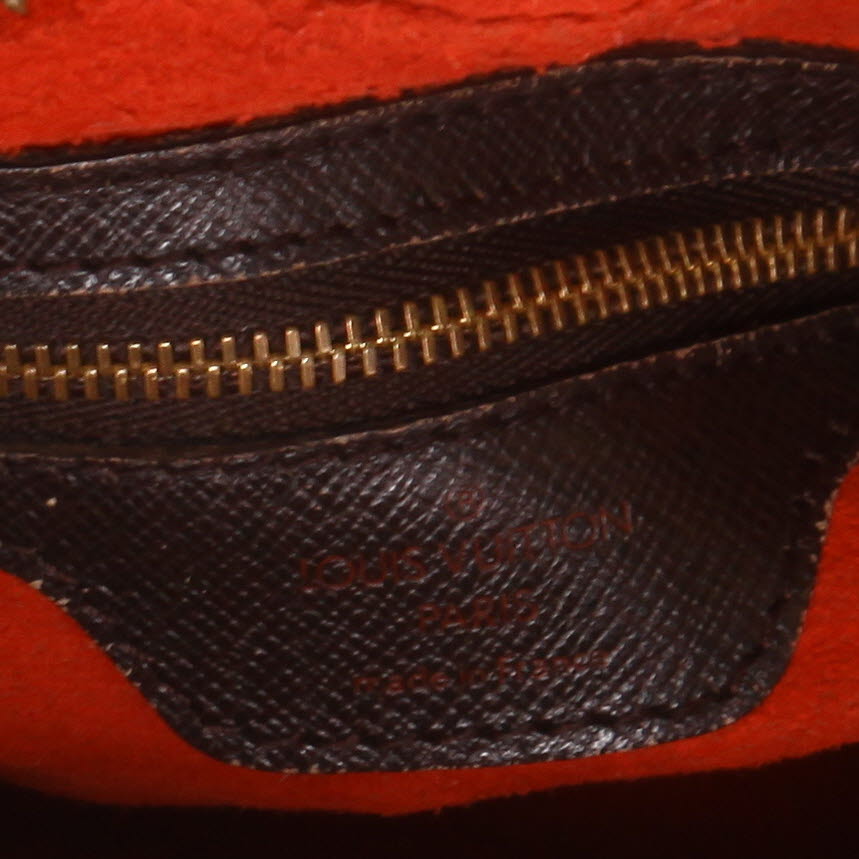 Sac à main Louis Vuitton  Triana en toile damier ébène et cuir glacé marron - Detail D2