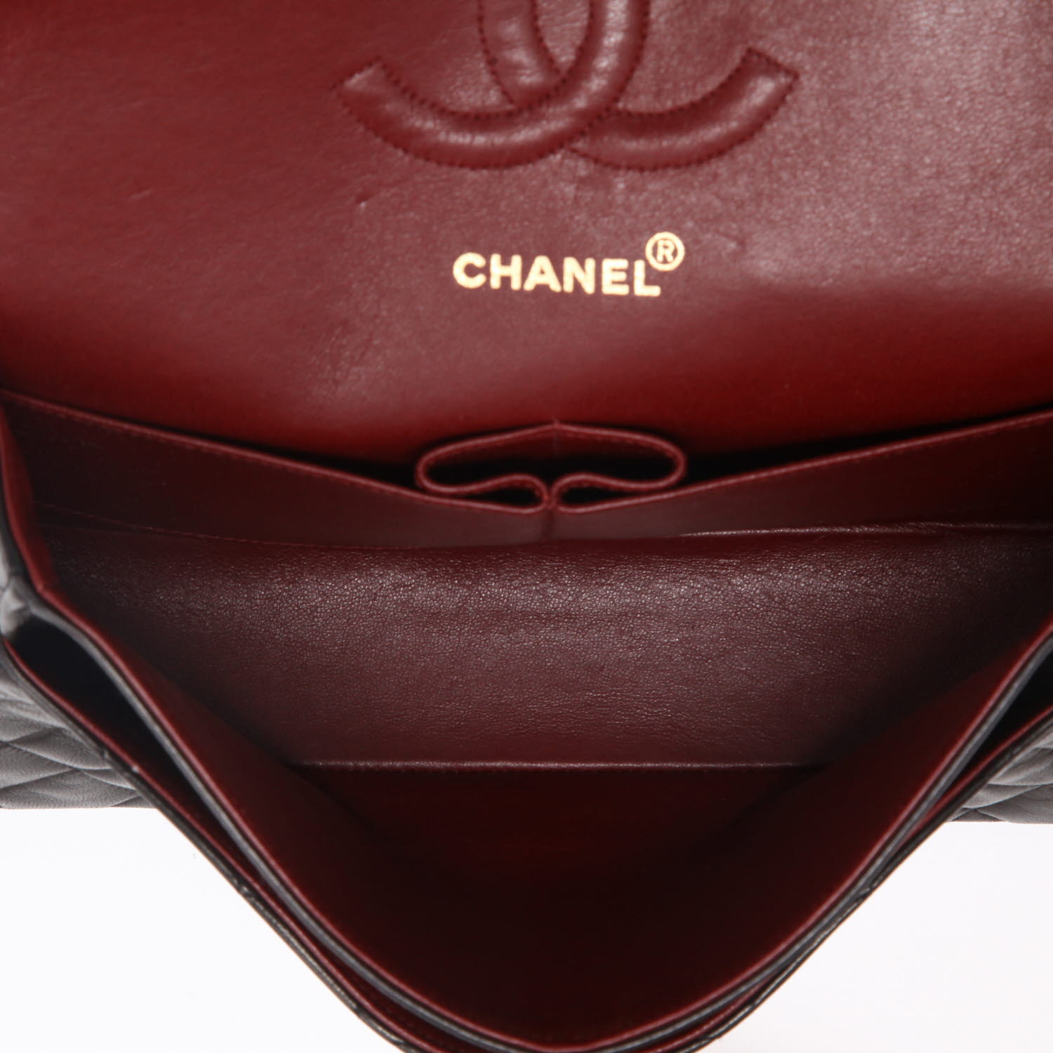 Bolso de mano Chanel  Timeless Classic en cuero acolchado negro - Detail D3