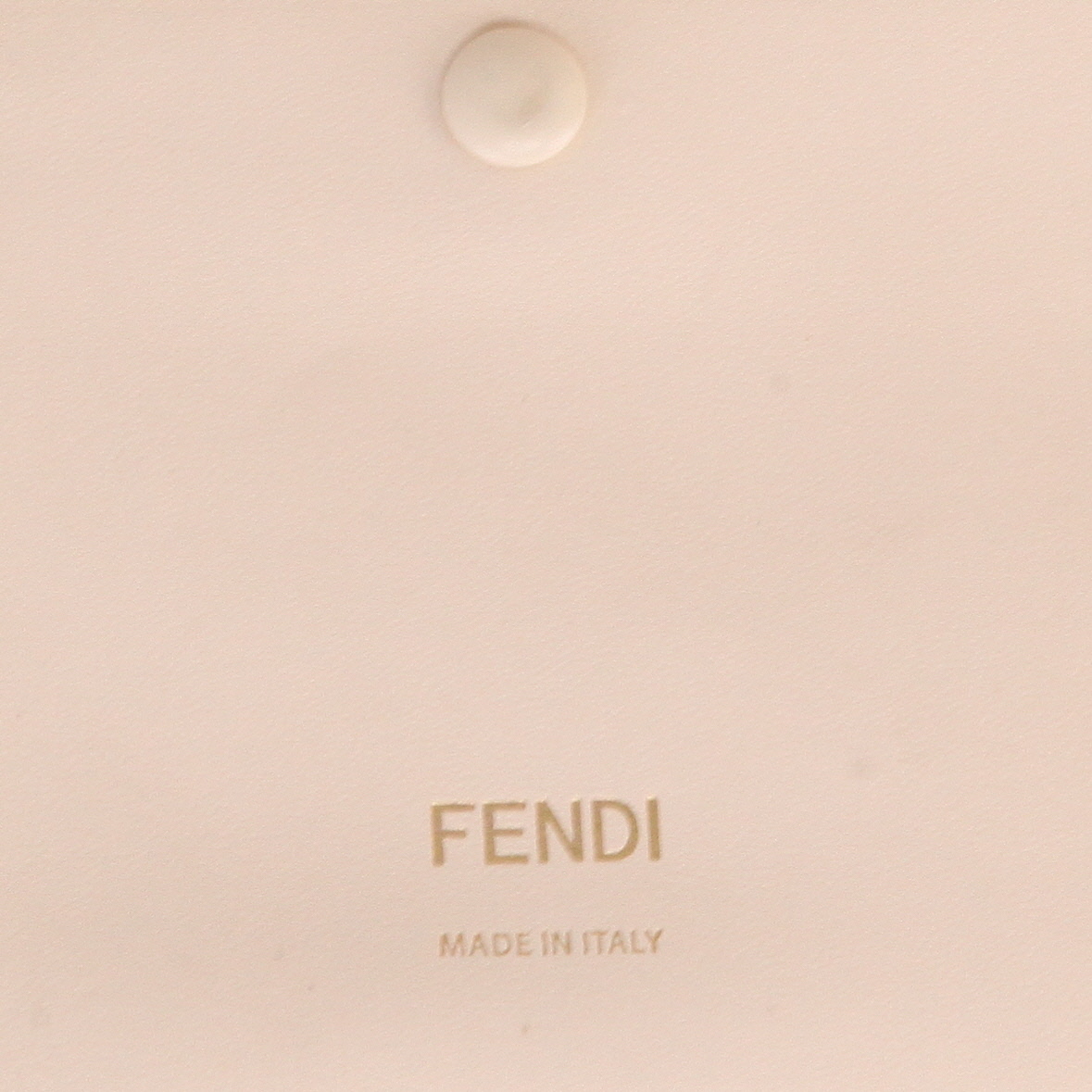Fendi  Baguette handbag  in cream color leather - Detail D2
