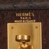 Bolso de mano Hermès  Kelly 28 cm en avestruz marrón - Detail D2 thumbnail