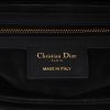 Sac bandoulière Dior  30 Montaigne Avenue en cuir noir - Detail D2 thumbnail
