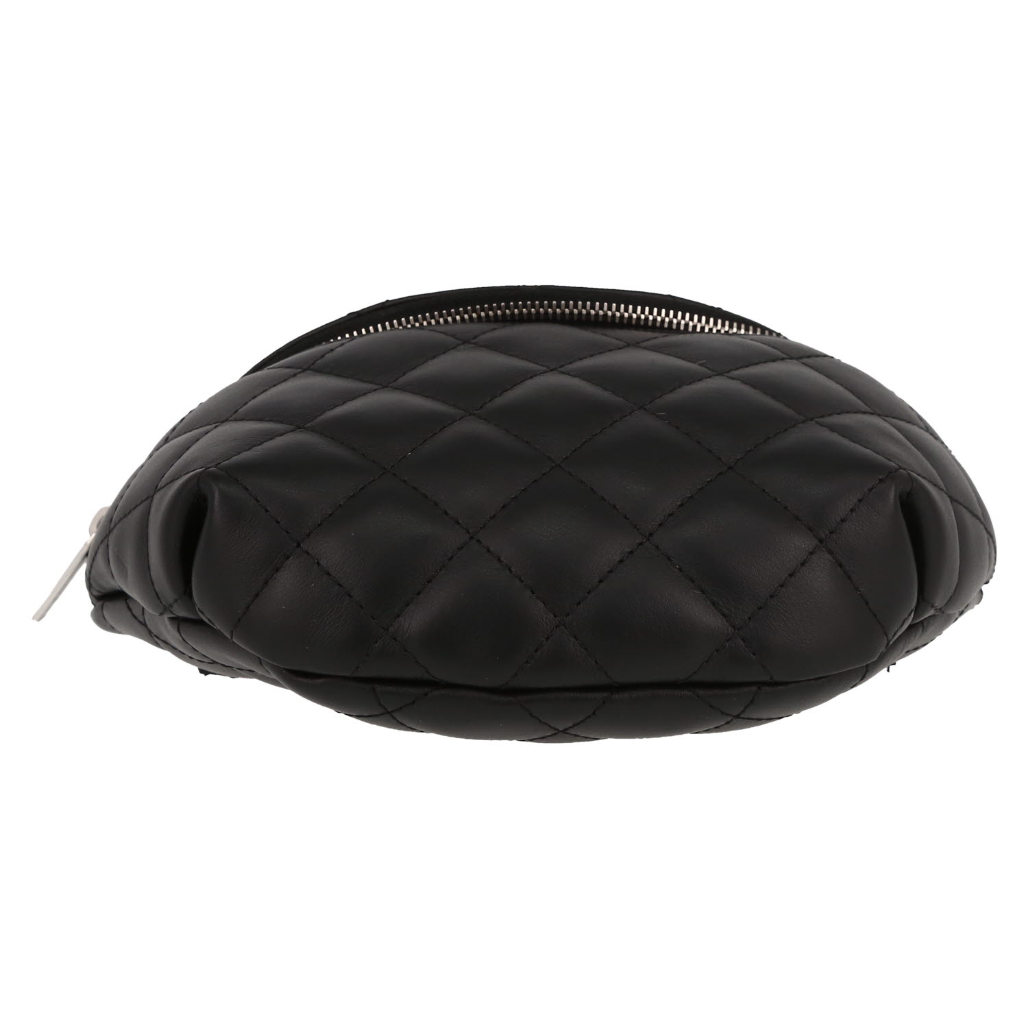 Chanel  Pochette clutch-belt  in black quilted leather - Detail D1