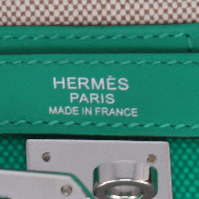 Sac à main Hermès  Kelly 32 cm en toile H verte et beige et cuir vert - Detail D2