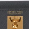 Bolso de mano Hermès  Kelly 20 cm en cuero epsom gris estaño - Detail D2 thumbnail