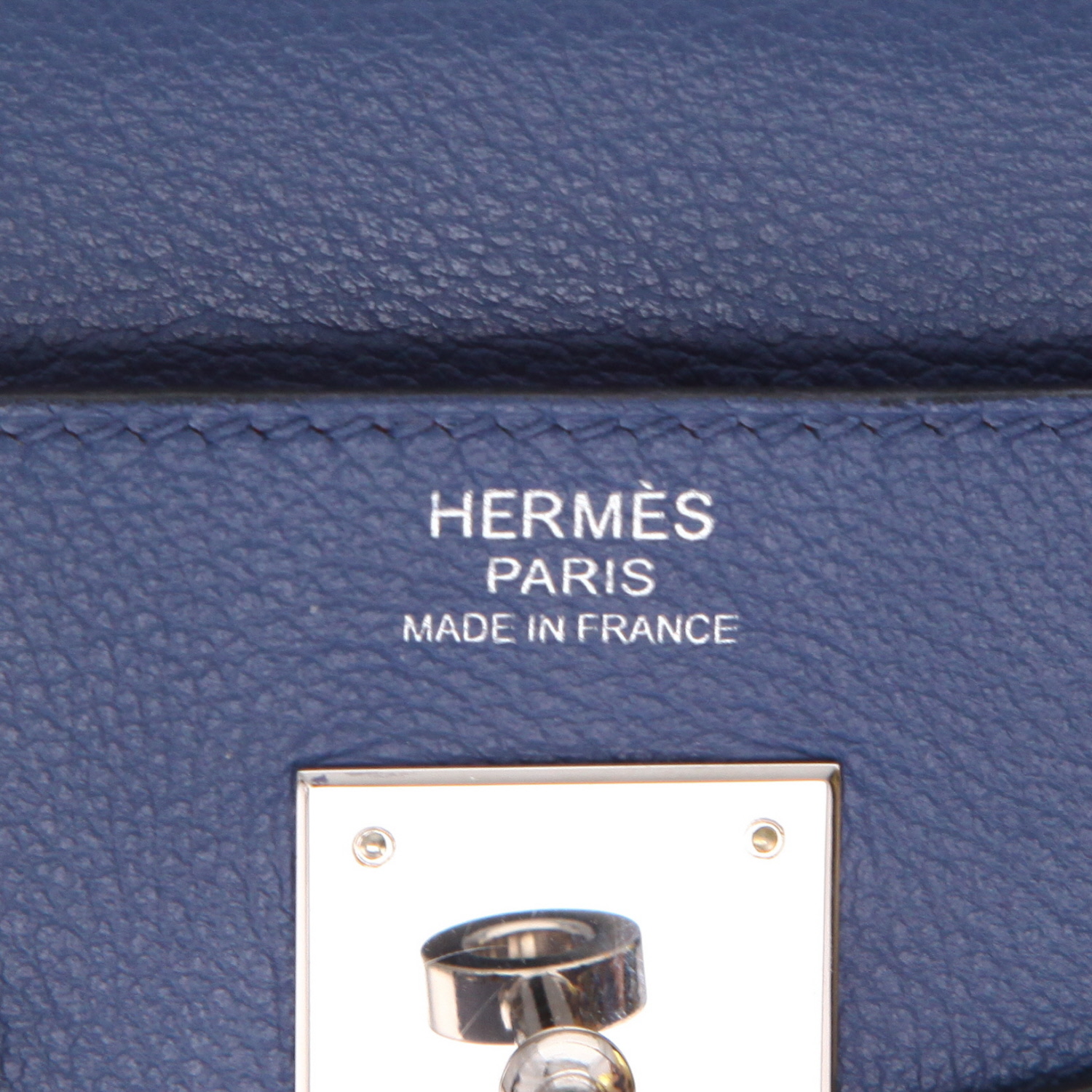 Bolso de mano Hermès  Kelly 32 cm en cuero togo azul Lavande - Detail D2