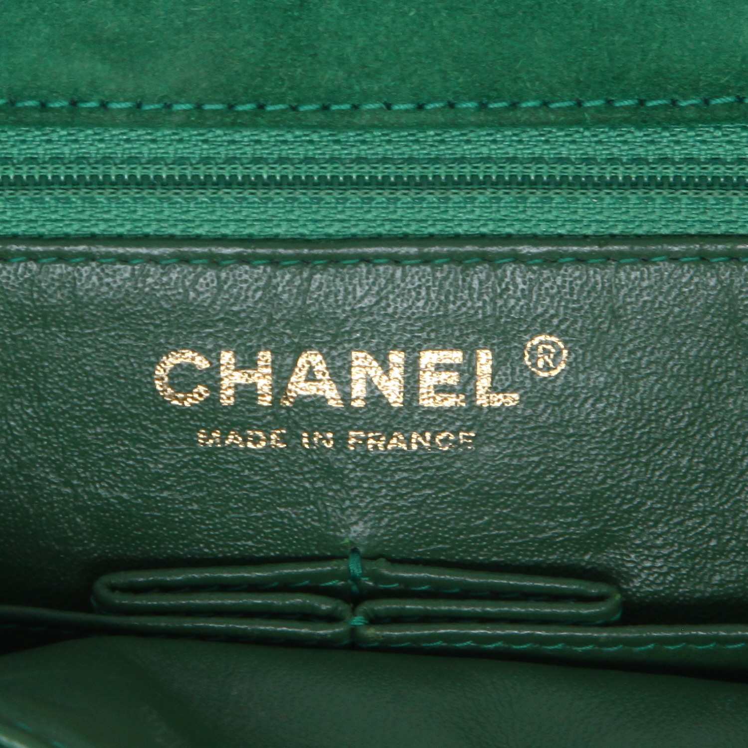 Sac à main Chanel  Vintage en daim vert et cuir matelassé vert - Detail D2