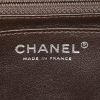 Chanel Timeless Maxi Jumbo handbag in brown quilted grained leather - Detail D4 thumbnail