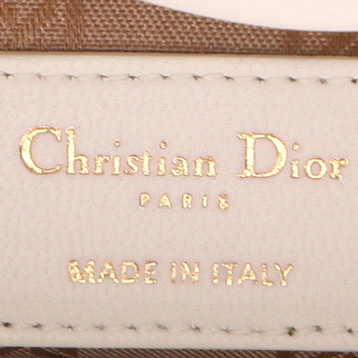 Dior   handbag  in white leather cannage - Detail D2