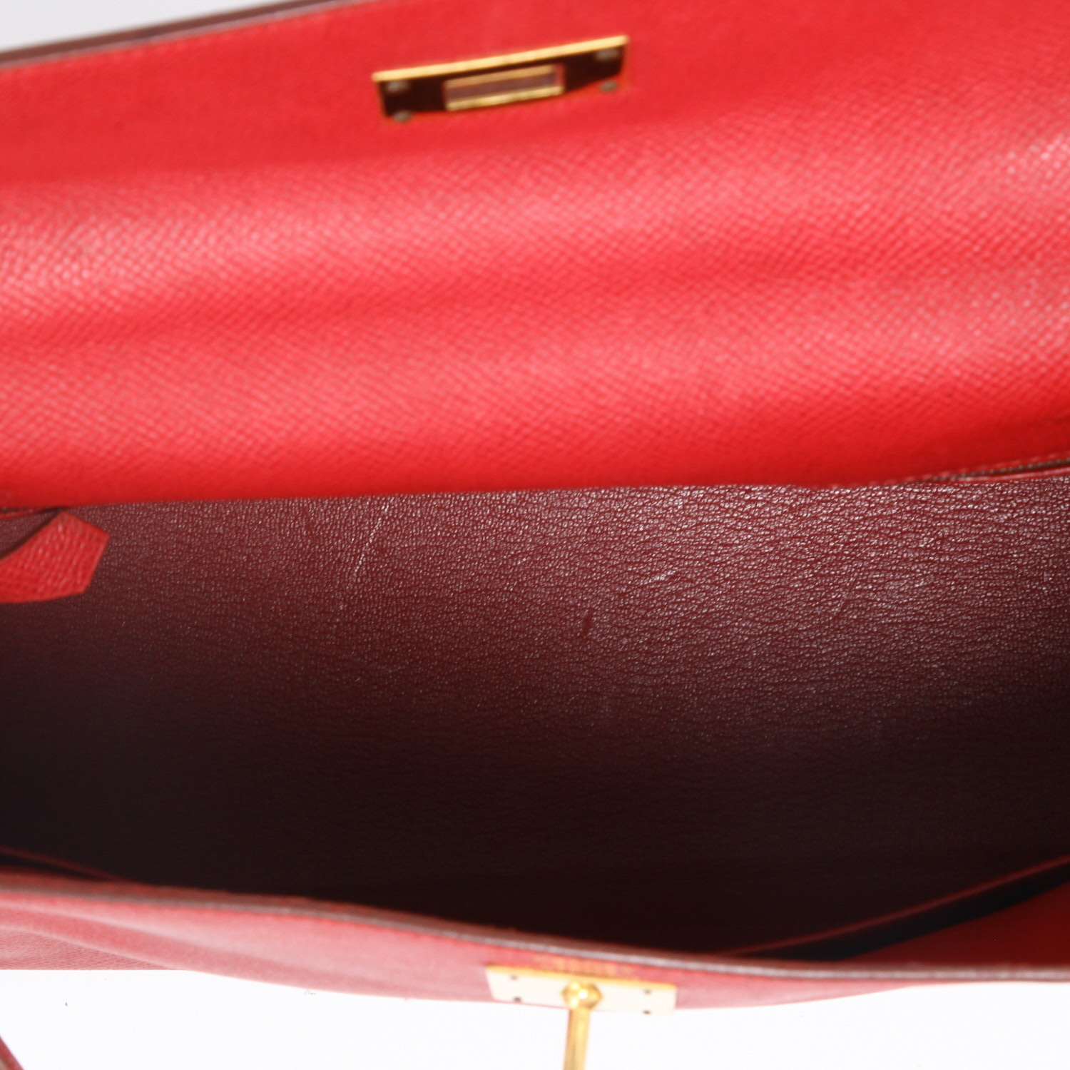 Bolso de mano Hermès  Kelly 28 cm en cuero Courchevel rojo - Detail D3