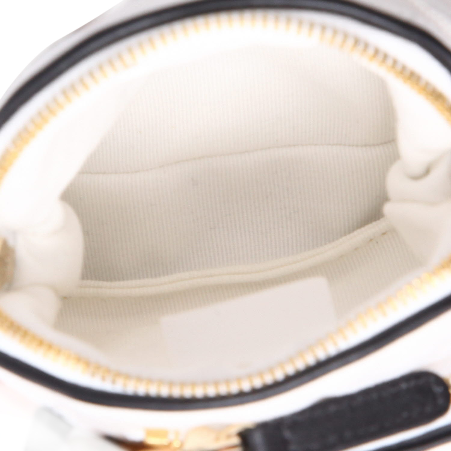 Sac bandoulière Chanel  Editions Limitées en toile blanche et cuir noir - Detail D3