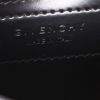 Bolso bandolera Givenchy  Infinity en cuero negro - Detail D2 thumbnail