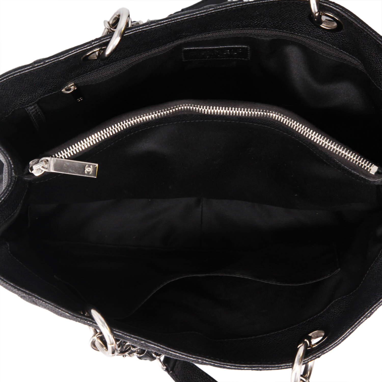 Sac cabas Chanel  Shopping GST en cuir grainé matelassé noir - Detail D3