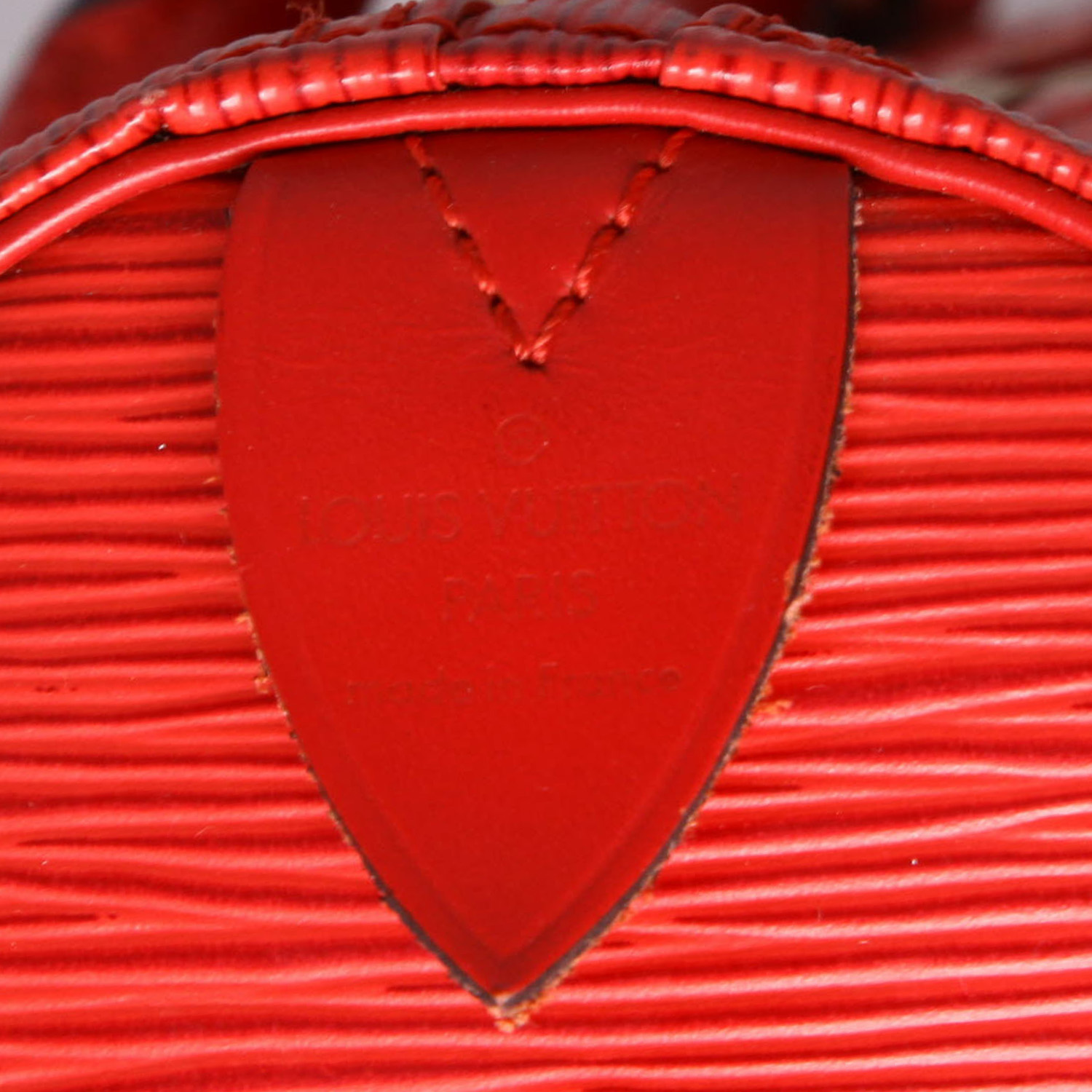 Sac de voyage Louis Vuitton  Keepall 45 en cuir épi rouge - Detail D2