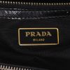 Bolso de mano Prada  Galleria en charol negro - Detail D2 thumbnail